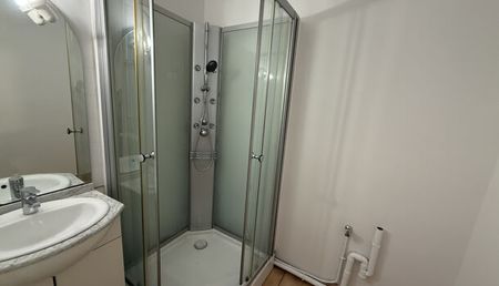 Appartement 3 pièces 70m2 REIMS 740 euros - Photo 5