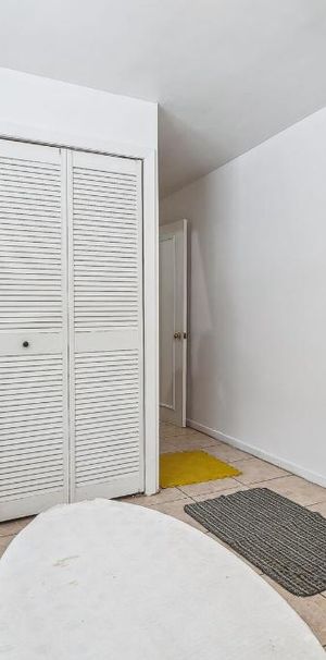 3 1/2 basement apt - Photo 1