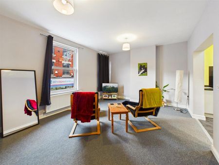 1 bedroom flat to rent - Photo 4