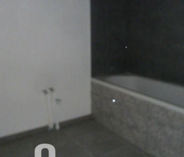 METZ PLANTIERES-PROCHE ECOLES-F3 - NEUF -CUISINE EQUIPEE-PARKING SS... - Photo 6