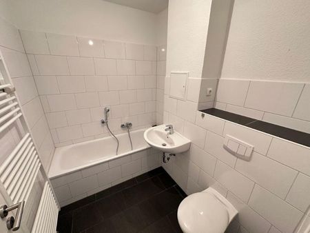 3 1/2 Raum im Erdgeschoss in ruhiger Lage ! - Photo 3