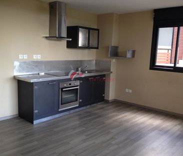 Location Appartement 1 pièce 33m² STE CLOTILDE 97490 - Photo 1