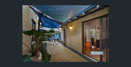 LOVELY FAMILY HOME - GREAT LOCATION! - Photo 5