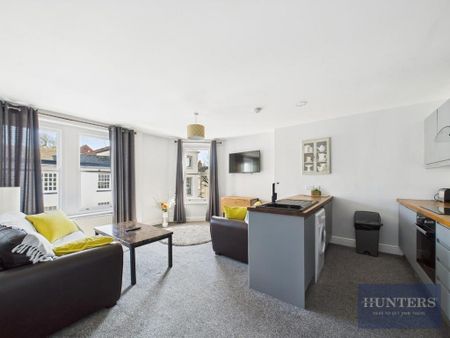 2 bedroom flat to rent - Photo 2