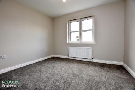 Apt 5, 12a Highgrove Meadows, Belfast, BT13 3FX - Photo 2