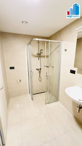 Pronájem bytu 1+kk 40 m2 - Photo 4