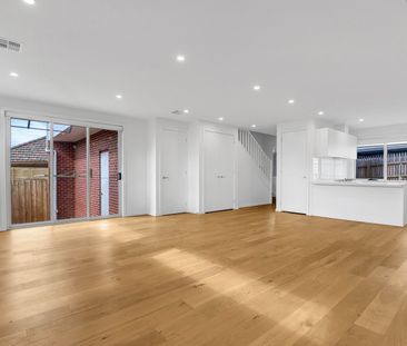 2/1 Newcastle Street, Preston VIC 3072 - Photo 4