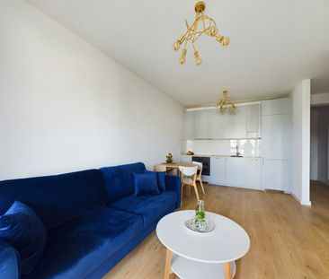 Apartament ul. Konarskiego 22. Blisko metro! - Zdjęcie 1