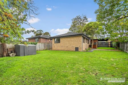 7 Florence Avenue, Ringwood North VIC 3134 - House For Rent | Domain - Photo 5