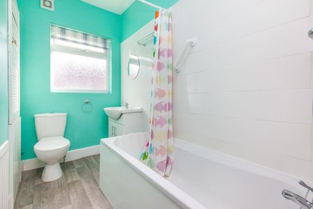 2 bedroom house to rent Sydney Road, Eastbourne, BN22 - Photo 3