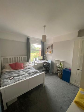 35 York Road - Huge Student Home & 48 week contract Loughborough - Photo 4