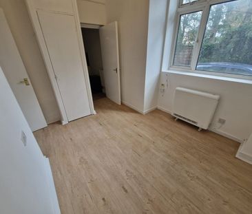 1 Bed Flat, Godfrey Road, M6 - Photo 2