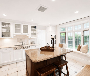 For Lease - 124 Chisholm Street, Oakville, Ontario - Photo 1