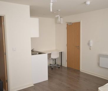 Studio to rent - Photo 3