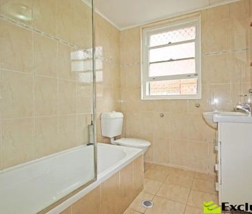 Strathfield - Photo 5