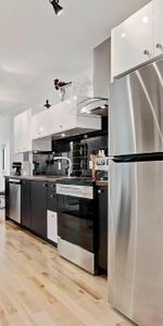 Superbe 3.5 + coin bureau-semi-meublé-Terrasse20x10-Centre-Ville+végétation - Photo 3