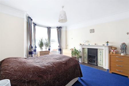 Stormont Road, Battersea, SW11 flat to rent - Photo 4