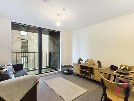 1 bedroom flat to rent - Photo 1