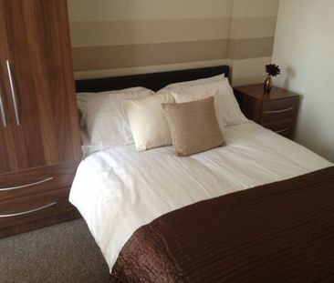 9 Bed - Denethorpe, Stockton Road, Sunderland - Photo 3