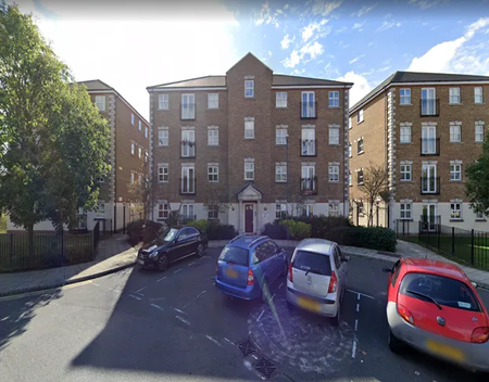 Brook Square - Photo 3