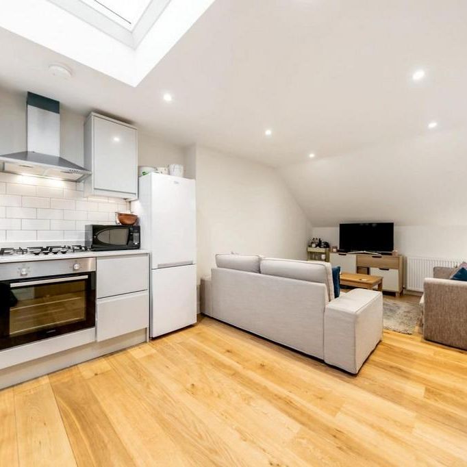 1 bedroom flat to rent - Photo 1