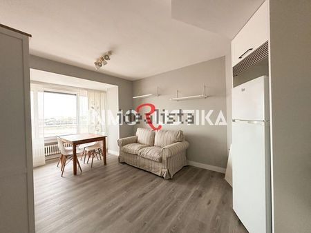 Alquiler de piso en Avenida Rufo García Rendueles - Photo 3