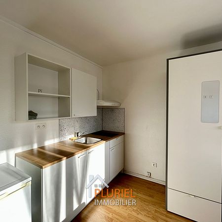 JOLIE CHAMBRE ÉTUDIANTE MEUBLÉE 14,93M² RUE DU FAUBOURG DE PIERRE - Photo 3