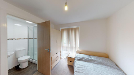 6 bedroom townhouse to rent - Photo 4