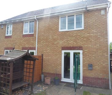 2 bedroom terraced house to rent - Photo 1