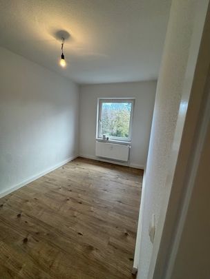 Zentrale 3 Zimmer Wohnung inmitten von Bottrop.. - Photo 1