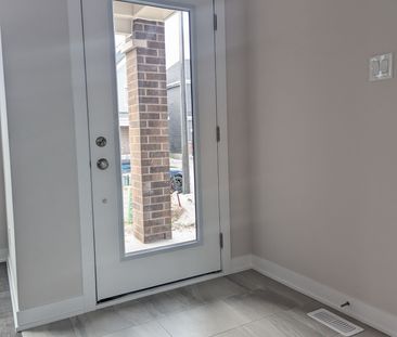 For Lease - 788 Eminence Street, Barrhaven, Ontario - Photo 2