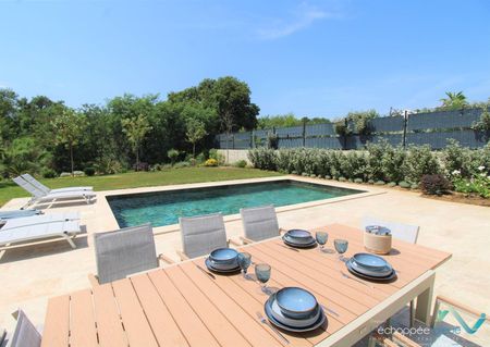 Villa pour 8 personnes avec piscine individuelle à 300 m de la mer située à Grimaud - Photo 4