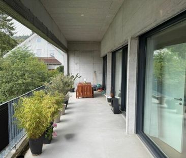 Stilvolle 4.5-Zimmerwohnung mit grossem Balkon - Foto 3