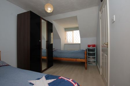 Moorhouse Way, Kettering, Northamptonshire, NN15 - Photo 4