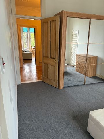 2 Bed Flat, Glasgow, G41 - Photo 5