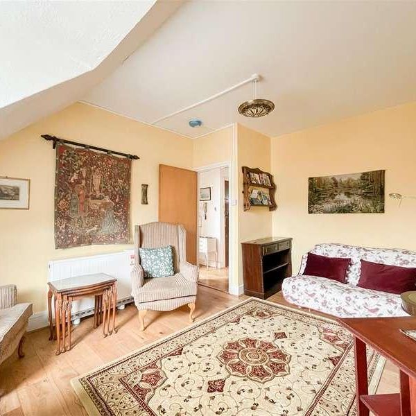 Cornwallis Gardens, Hastings, TN34 - Photo 1