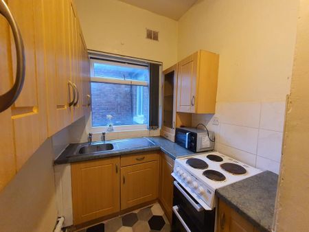 1 bedroom flat to rent - Photo 5