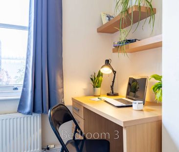 Room 1 - Photo 6