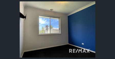 Modern Living In Lloyd - Photo 4