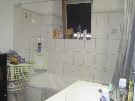 A LOUER APPARTEMENT PROCHE DE LA GARE ST QUENTIN 02100 - Photo 2