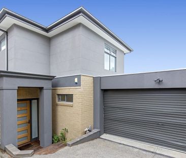 Convenient and Modern - Photo 6