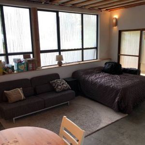 Fully Furnished Studio - close to everything - Photo 2