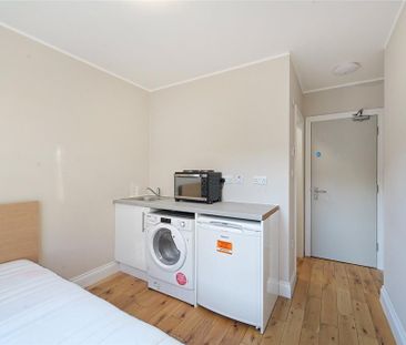 Studio to rent - Photo 6