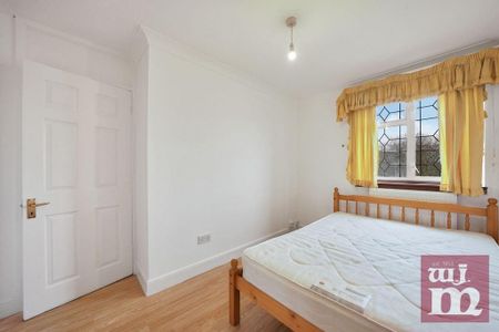 3 bedroom flat to rent - Photo 2