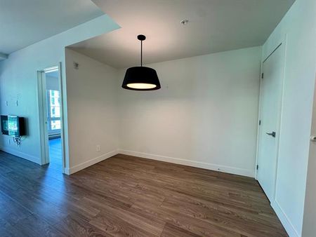 285 Boul. Hymus - Photo 5