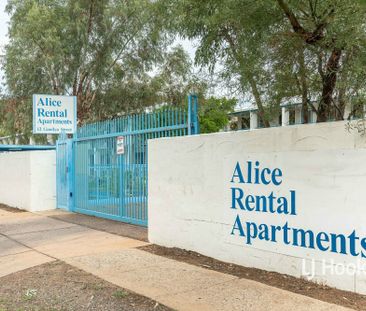No Vacancies - Furnished Units - Electricity Included - Photo 4