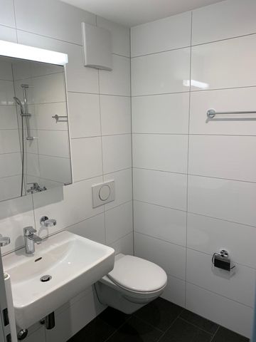 2.5 Zimmer, 1. Stock - Photo 2