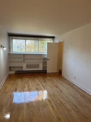 Condo for rent, Montréal-Ouest - Photo 1