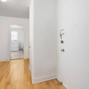 NDG - 3 1/2 Avec Électroménagers Inclus - Photo 2