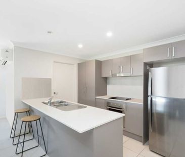 Modern Comfort in Mount Low - Photo 4